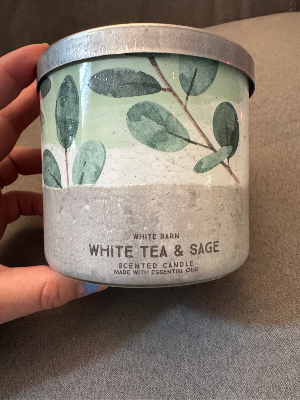 White Barn White Tea & Sage Scented Candle - Sage Green